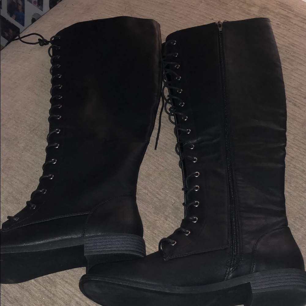 ShoeDazzle Jelissa Black Lace up Knee High Boots.